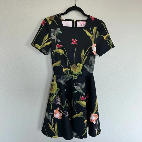 NWOT Ted Baker Sew in Love Floral Print Mini Dress Black Multi Women’s 2 - Picture 3 of 13